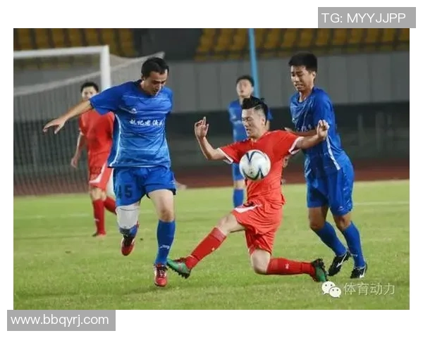 韩国足球比赛精彩纷呈球迷热情高涨助力球队争夺荣誉 韩国足球比赛精彩纷呈球迷热情高涨助力球队争夺荣誉